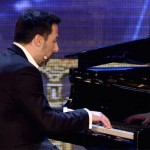 Alberto de Paz interpreta canciones de películas con su piano